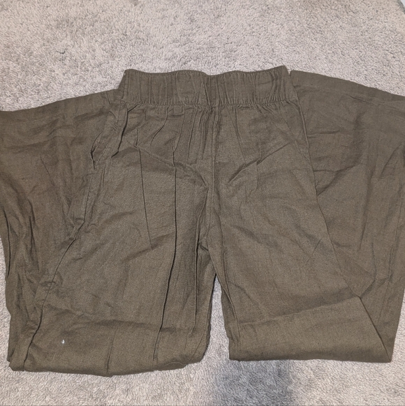 Abercrombie & Fitch Olive Green Cargo Pants | Women’s XXS - Picture 3 of 3